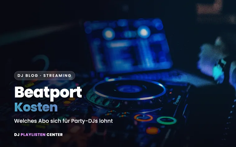 Beatport Kosten: beleuchteter DJ-Player mit Laptop im Club